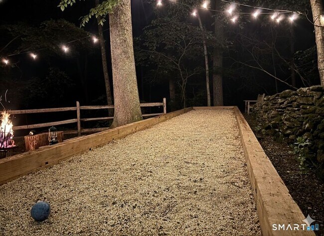 Building Photo - 203 Brick School Rd