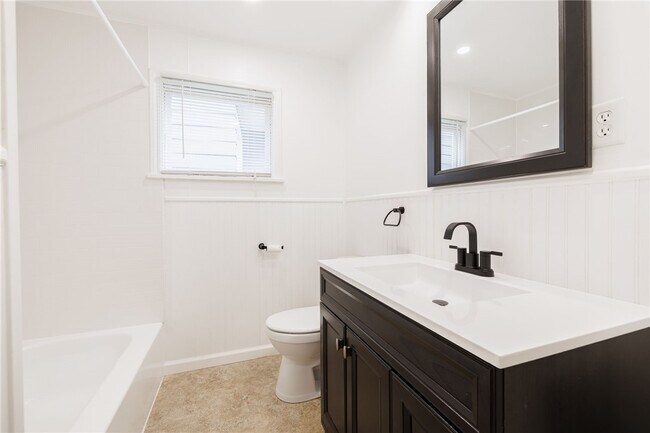 Building Photo - 27 Homestead Dr