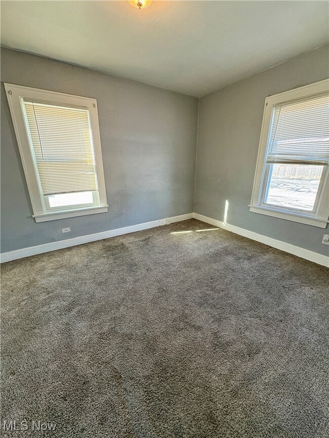 Building Photo - 16 N Richview Ave