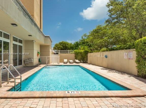 Building Photo - 2425 SW 27th Ave