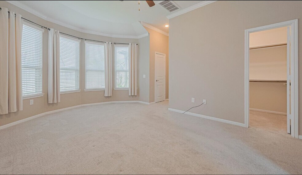 Building Photo - 5327 Silver Ledge Dr