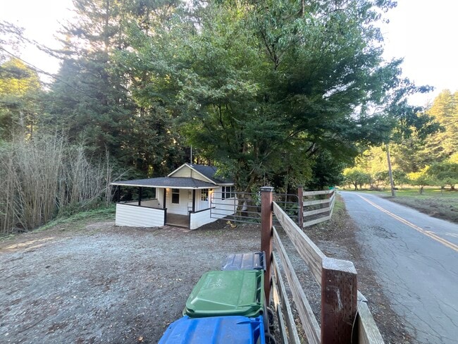 Building Photo - 1946 Green Valley Rd