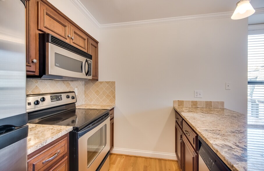 Building Photo - 3732 Locust St