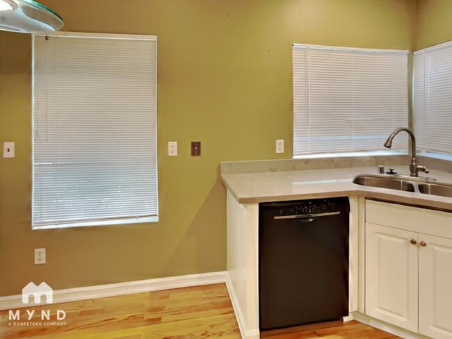 Building Photo - 24944 SE 43rd St