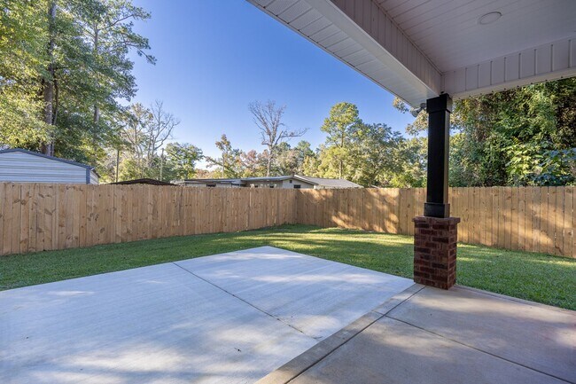 Building Photo - BRAND NEW CONSTRUCTION!  3-bedroom, 2-bath...