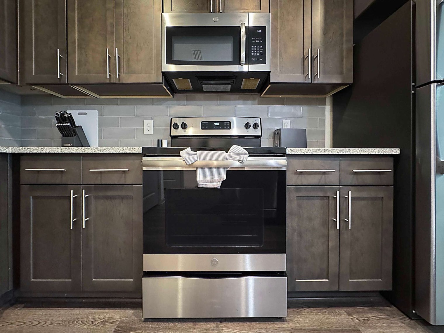 Building Photo - 1515 Flournoy Lp