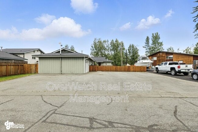 Building Photo - 8611 Augusta Cir