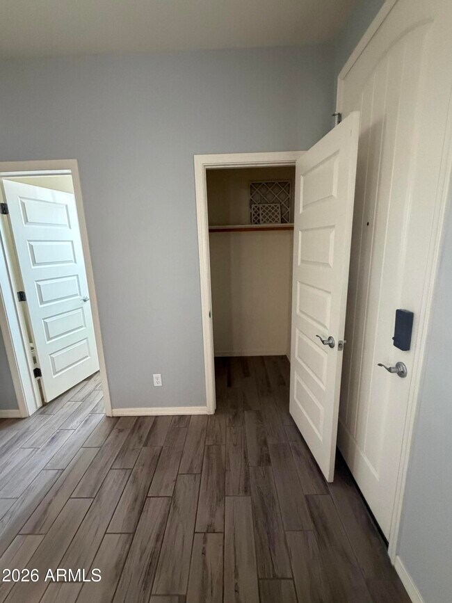 Building Photo - 1563 W Marlin Dr
