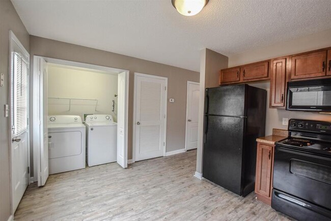 Building Photo - 513 Patriot Park Ct
