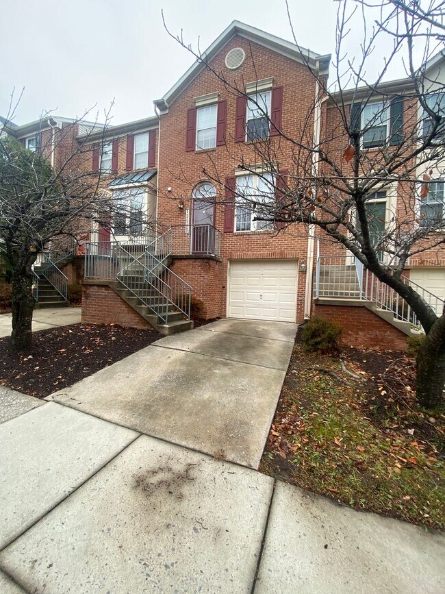 Primary Photo - Application Fee Waived For Fall! A spacious three bedroom, two and one half bath townhouse locate...