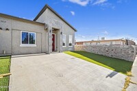 Building Photo - 5217 Dearborne Dr