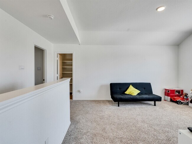 Building Photo - 14744 Hazel Br Dr