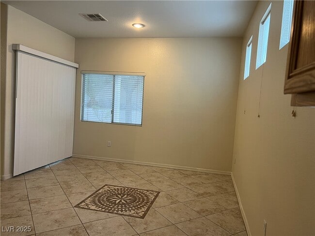 Building Photo - 2855 Grande Valley Dr