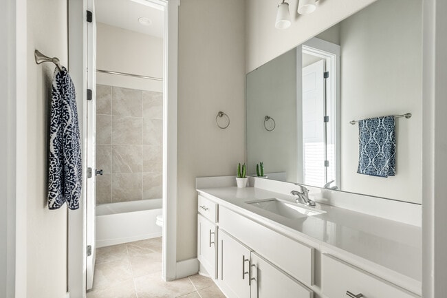 Building Photo - 124 Mendocino Ln