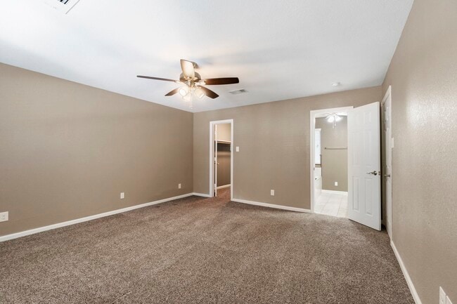 Building Photo - 19 Shimmer Pond Pl