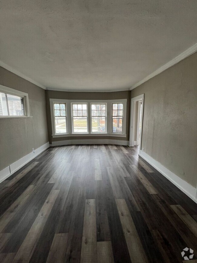 Building Photo - 2104-2106 N 29th St. (Duplex) (ACE PROPERTY)