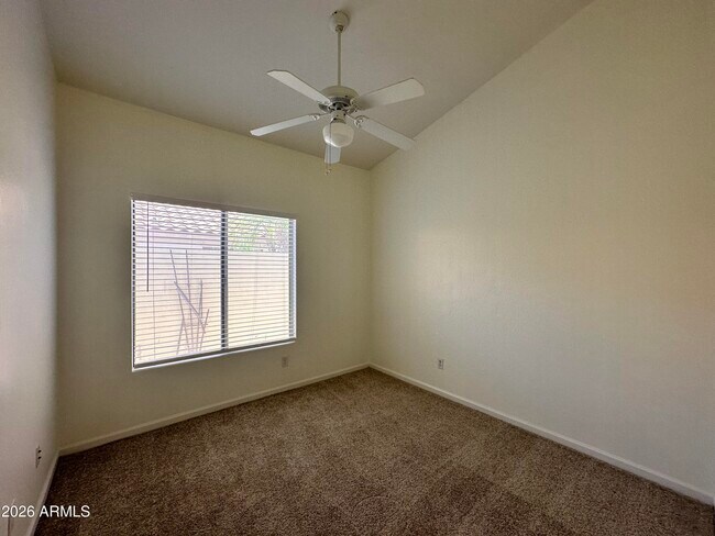Building Photo - 1667 S Sycamore Pl