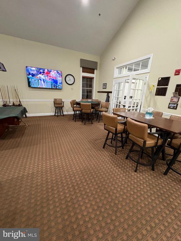 Building Photo - 950 Nathaniel Trail