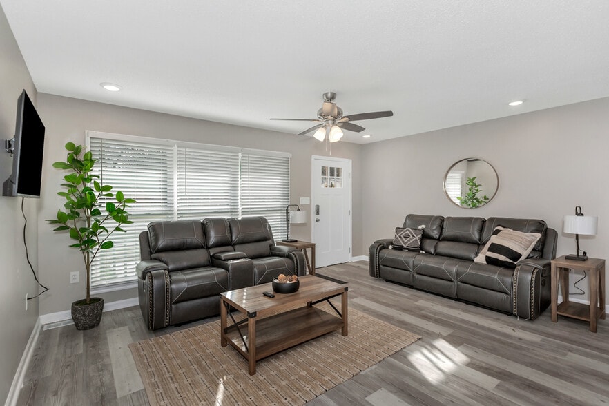Building Photo - 2700 Sparkman Dr NW