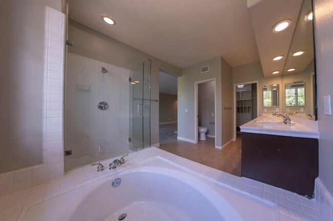 Building Photo - 9756 Keeneland Row