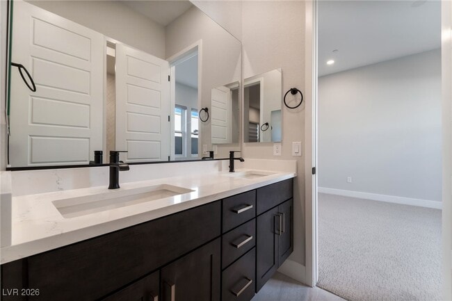 Building Photo - 11103 Rolling Vista Dr