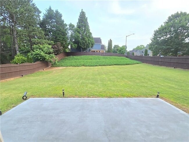 Building Photo - 12592 Waterside Dr