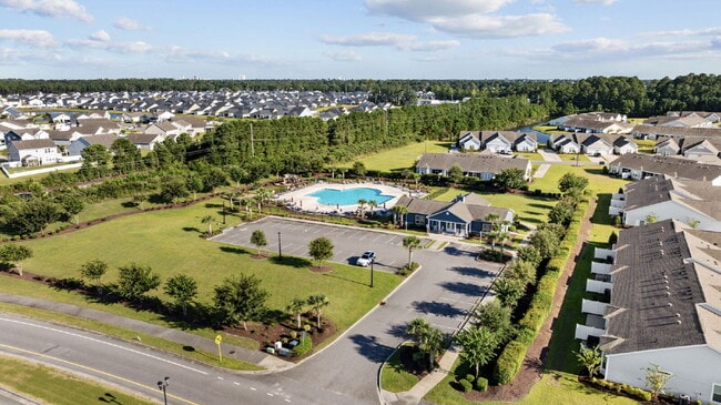 Building Photo - Modern 3 Bedroom 2 Bathroom Myrtle Beach Home