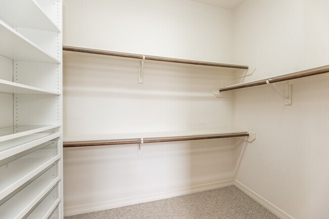 Building Photo - 3898 Center St