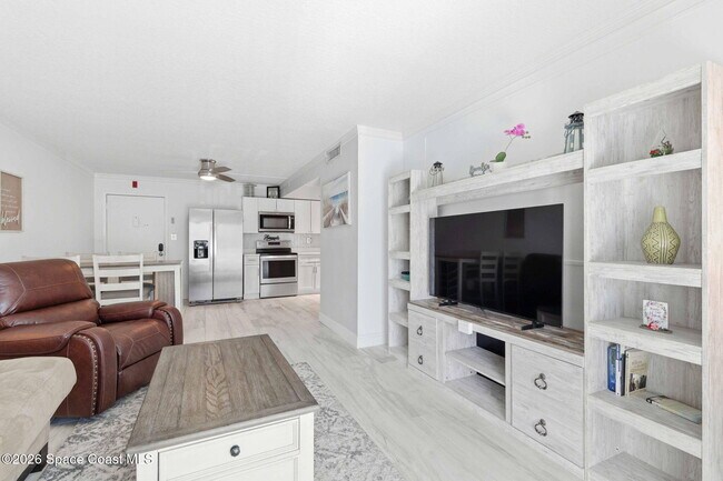 Building Photo - 4800 Ocean Beach Blvd