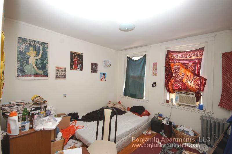Building Photo - 5 Vinal St