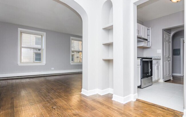 Building Photo - 1 bedroom in Chicago IL 60649
