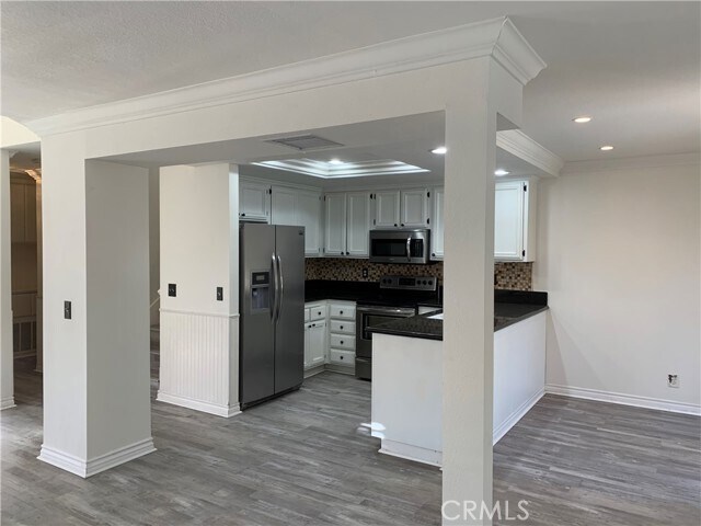 Building Photo - 24862 Vista Rancho