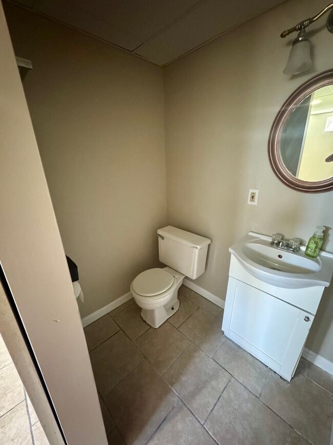 Building Photo - 3 Bedroom 2.5 Bath home in Troy, MO!