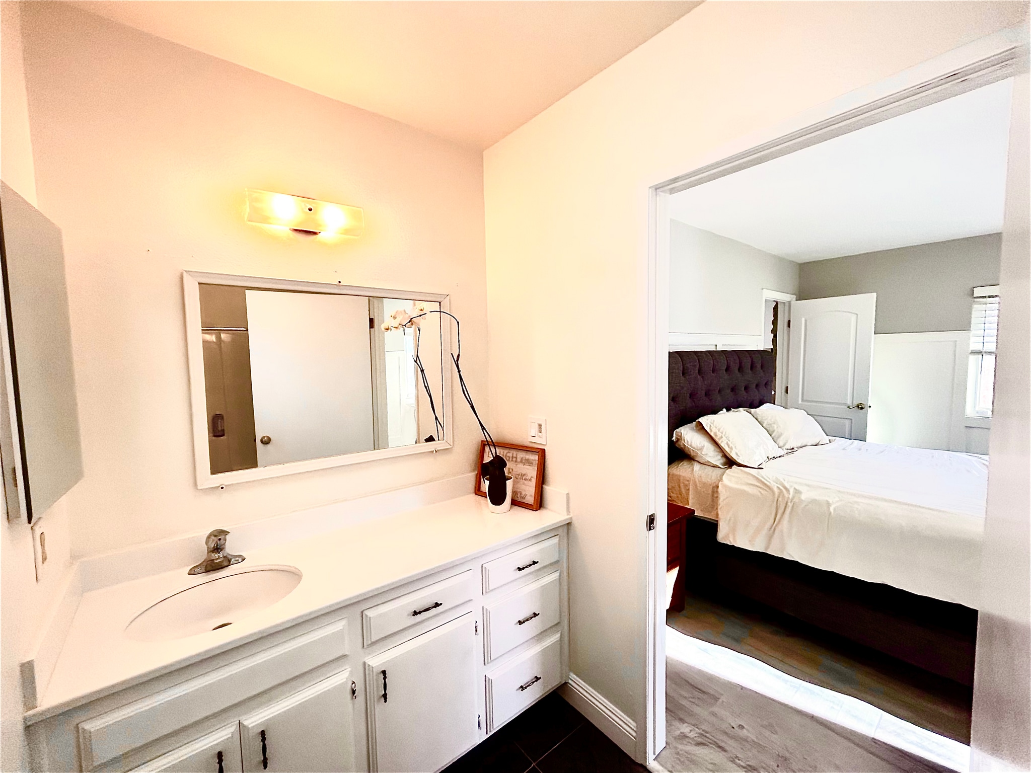 Building Photo - 719 N Cabrillo Ave