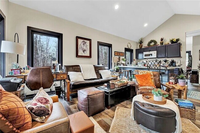 Building Photo - 2 Bed/1 Bath home - Prime location in Pickens