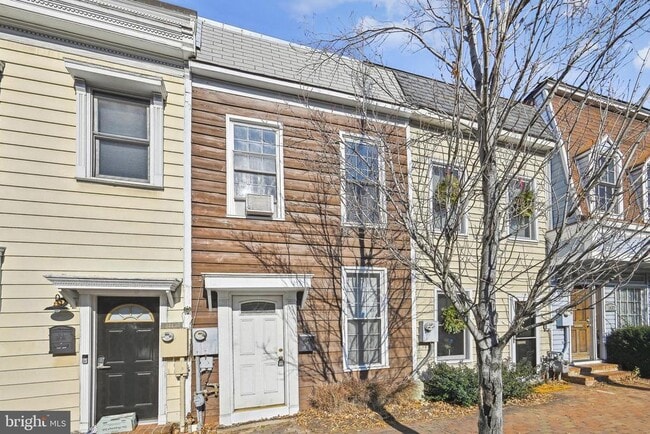 Building Photo - 1441 Duke St