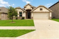 Building Photo - 1441 Lake Grove Dr