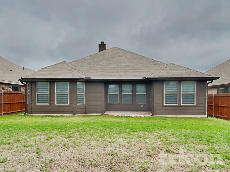 Building Photo - 2536 Old Buck Dr