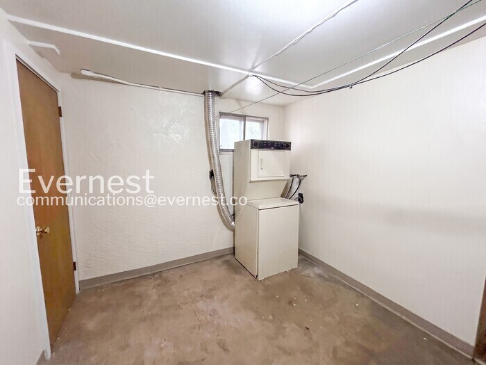 Building Photo - 2205 N Royer St