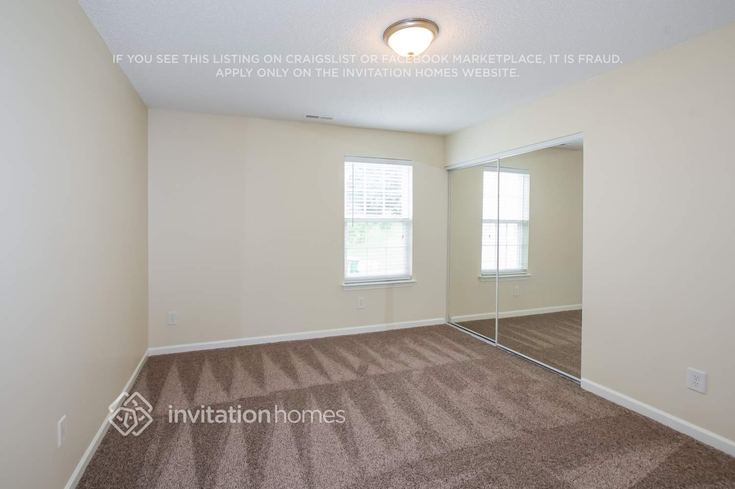 Building Photo - 10728 Glenluce Ave