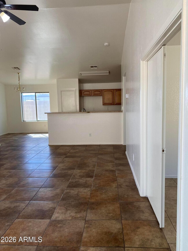 Building Photo - 24035 N Desert Dr