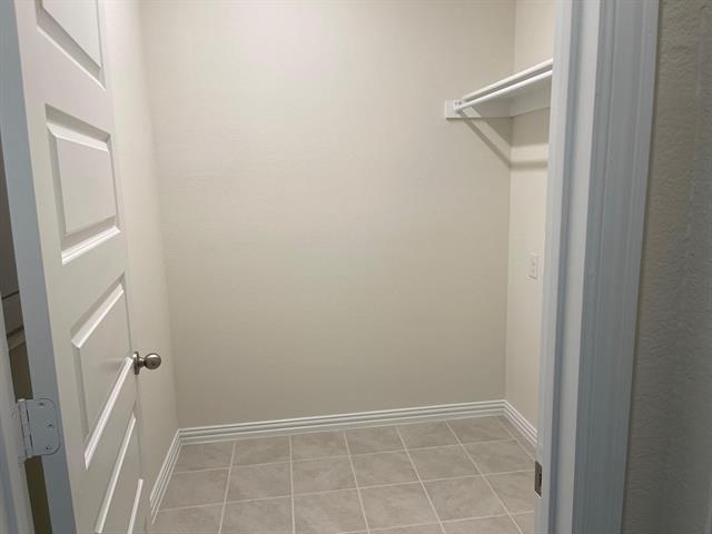 Building Photo - 5405 Fairdale Dr