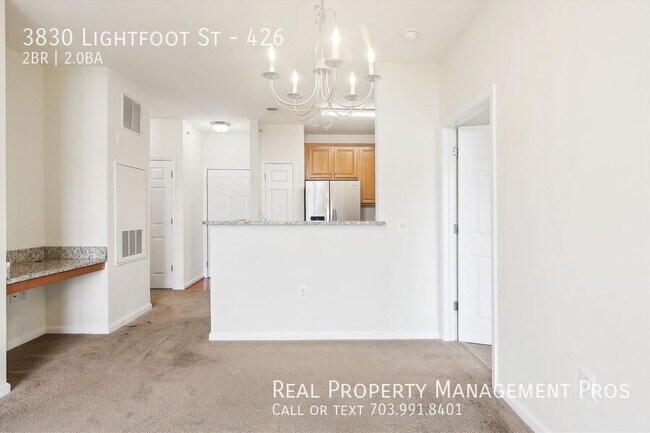 Building Photo - 3830 Lightfoot St