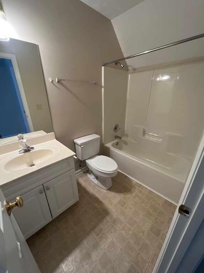 Building Photo - Taleeda 453-457