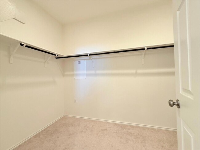 Building Photo - 1905 Crimson Rosella Trl