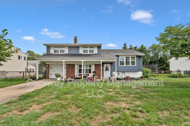 Primary Photo - 46 Evergreen Ln