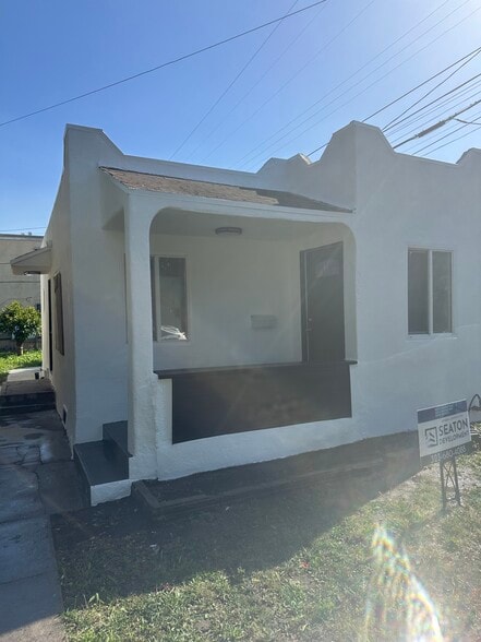 Building Photo - 5238 Blackwelder St
