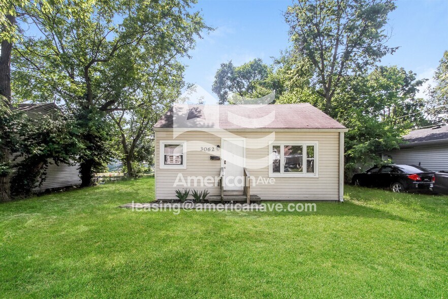 Primary Photo - 3062 N Tacoma Ave