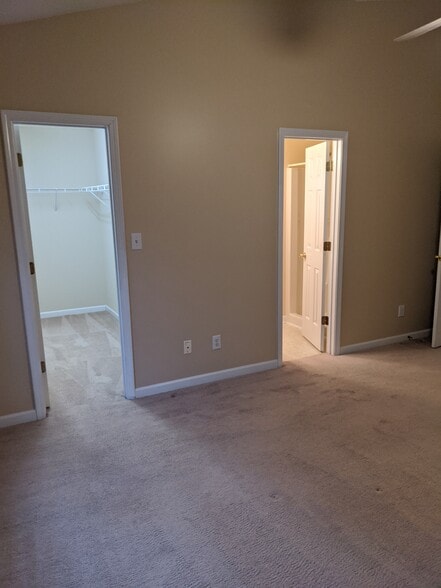 Building Photo - 4502 Camden Ridge Dr