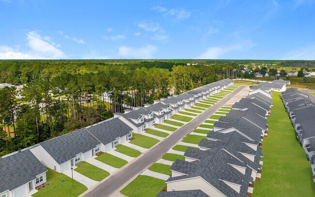 Building Photo - 2039 Silo St